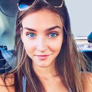 Meet your Posher, Ally